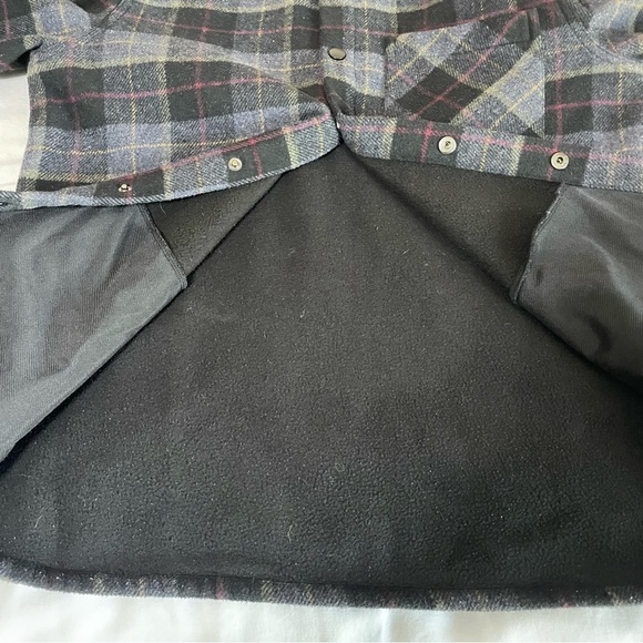 Men's Black and Gray Plaid Jacket - Picture 7 of 10